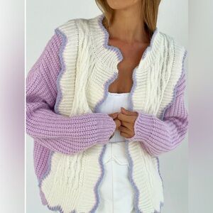 Contrast scallop cardigan